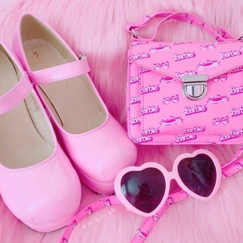 Pink vibes 🩷 tweet media