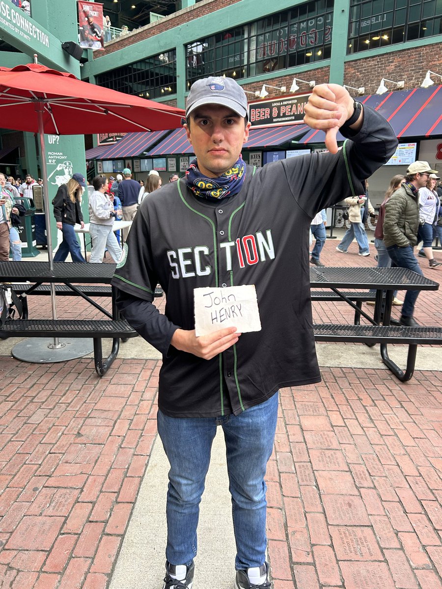 JFBthe3rd's tweet photo. Vote him off the island @Section10Pod https://t.co/c1CKCeIUNL