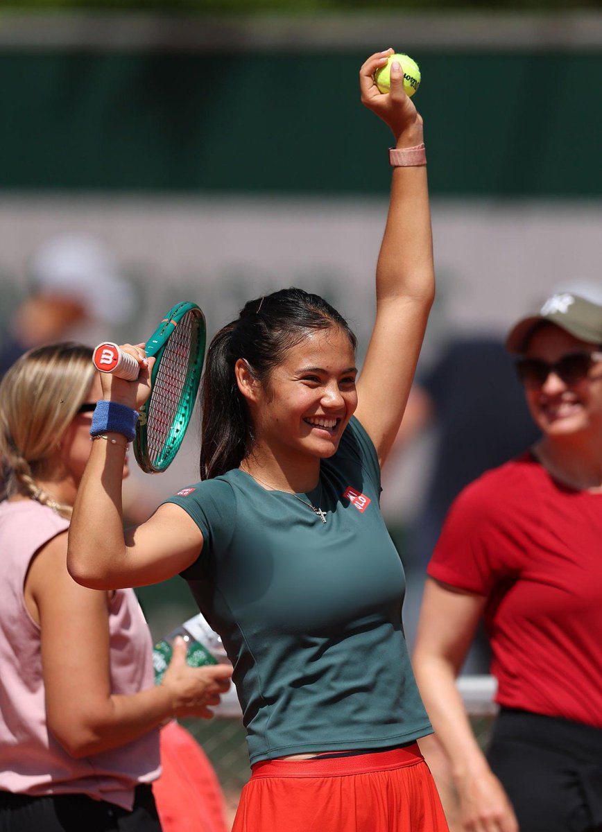 EMMA RADUCANU 🎾 tweet media