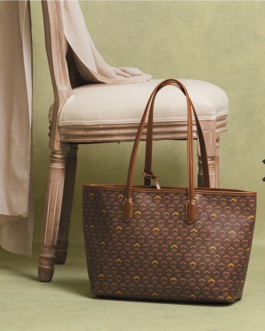 hend_online_'s tweet photo. CHRISTY NG TOTE BAG
براند ماليزي 

✔️تصميم عملي وواسع
✔️ مثالية للدوام، الجامعة والمشاوير اليومية

💰 السعر شامل: 420 ريال https://t.co/FMoobgXD3q