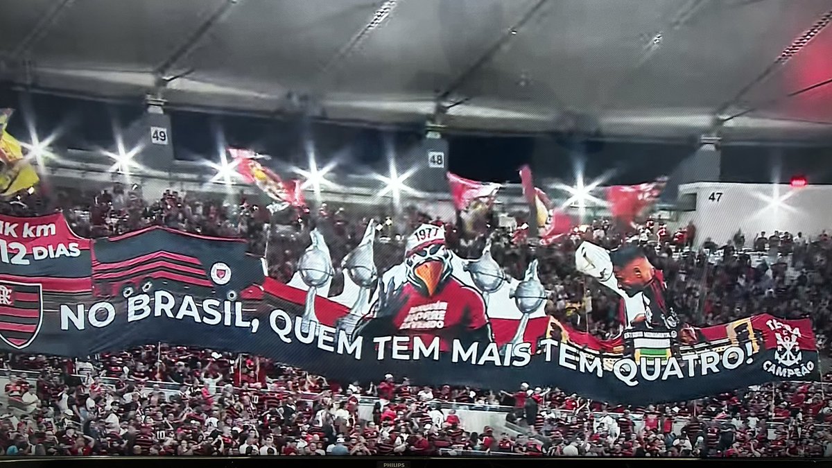 JosiasDiaszed's tweet photo. Não precisa falar muito.
A faixa já disse tudo. 🔴⚫
‘NO BRASIL, QUEM TEM MAIS TEM QUATRO!’ https://t.co/ypDTCSheKq