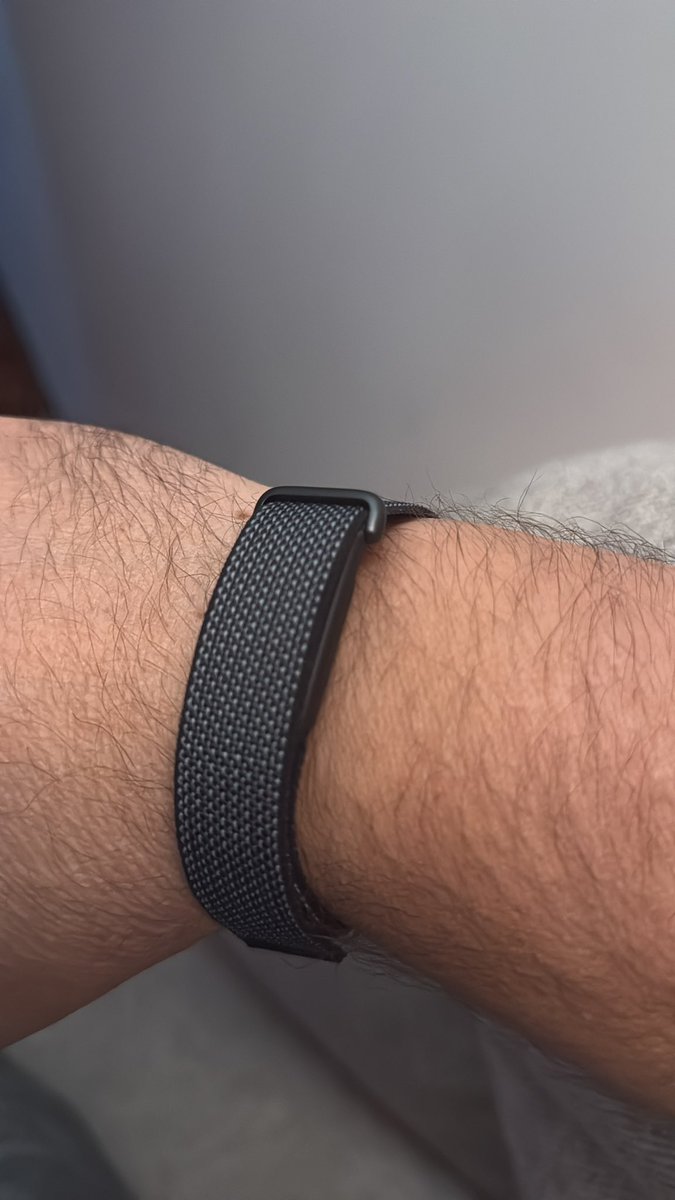 RaduGS1379's tweet photo. Strap ON! @googlehealth https://t.co/C904IDjSYA