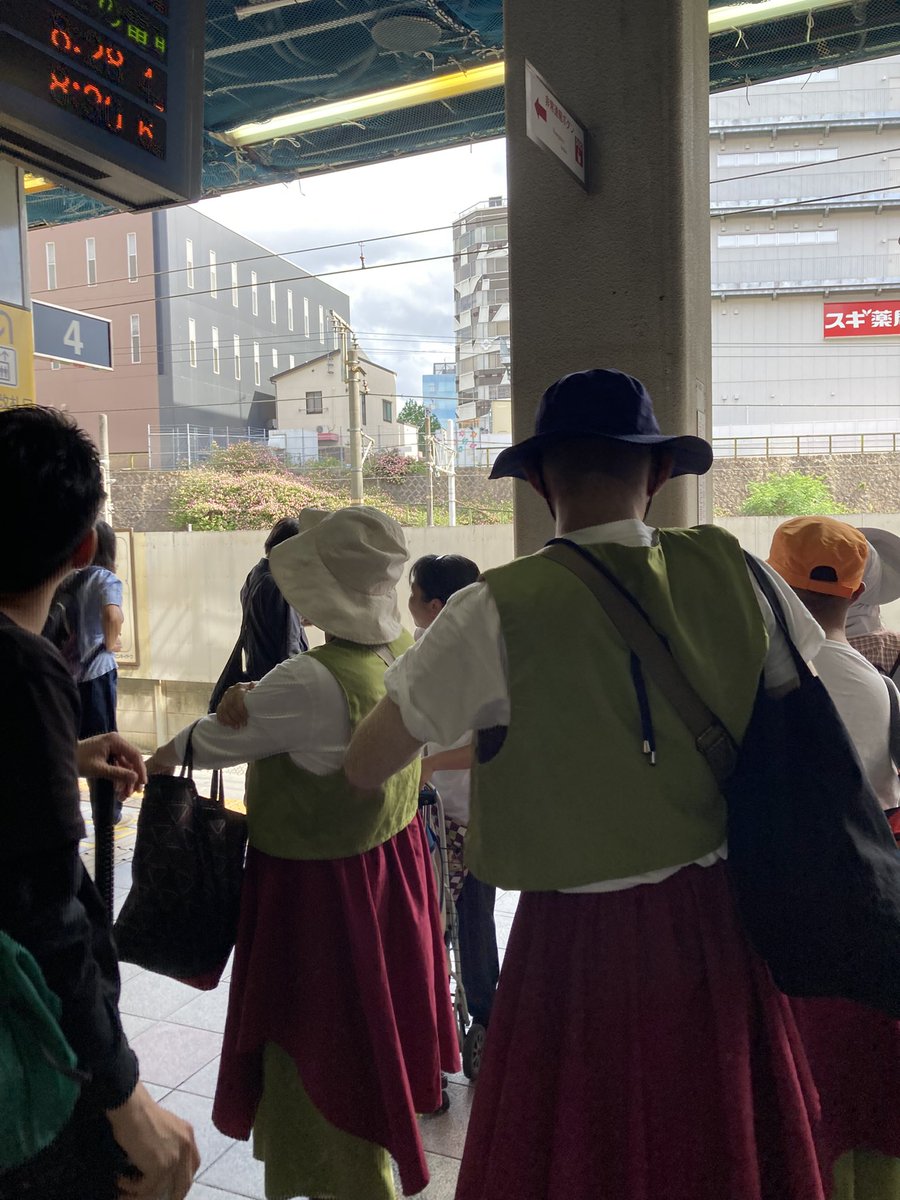 mottoajura's tweet photo. もっと！あじゅら、コンコンどまつりフェスに向け、出発です！！

#もっとあじゅら #コンコンどまつりフェス #豊川おいでん祭 #どまつり https://t.co/h6ZaEEHUFT