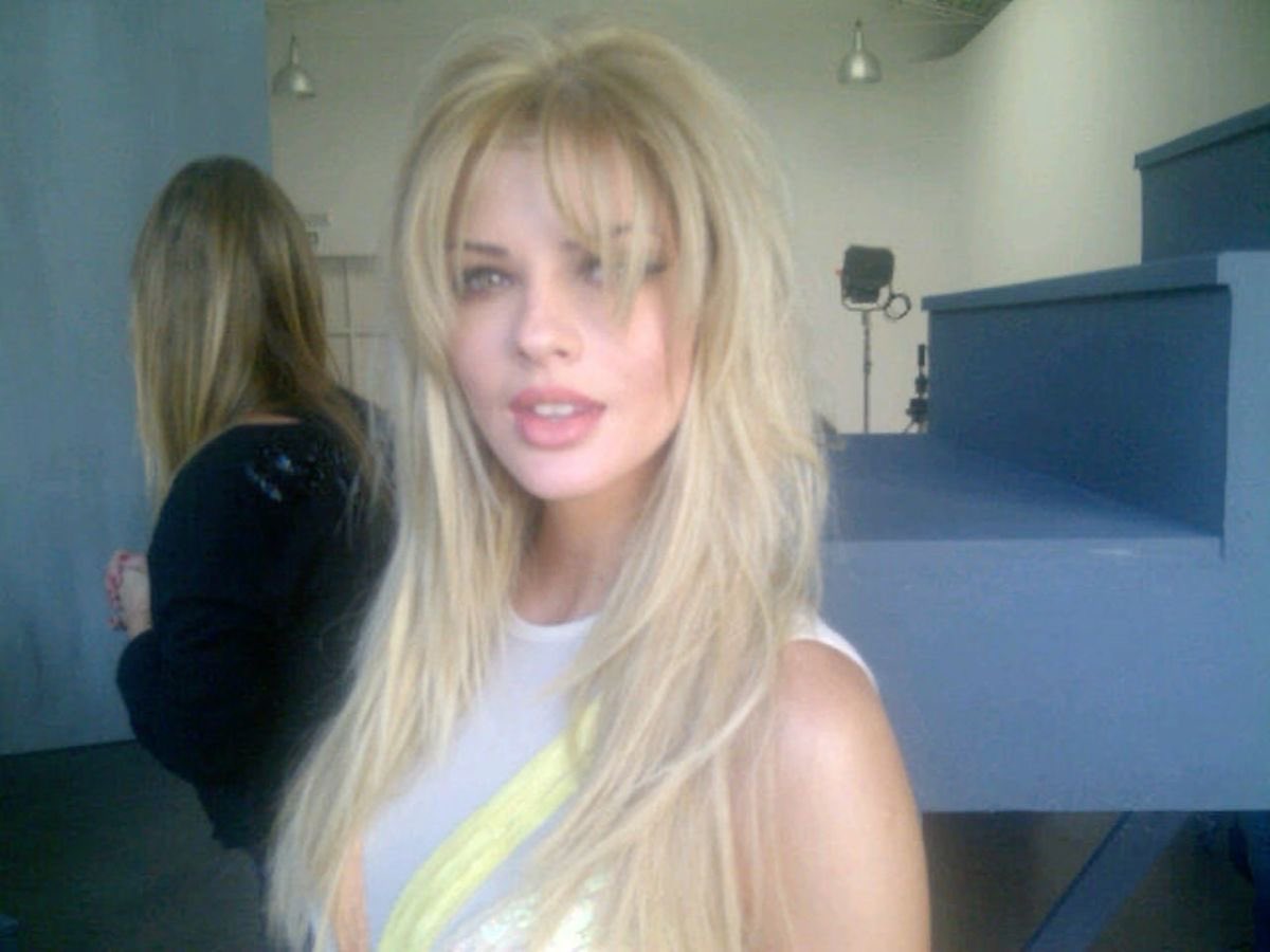 CharmCharmrome's tweet photo. Blondie 👱🏻‍♀️💛 #chinasuarez https://t.co/nAxrVrMGht