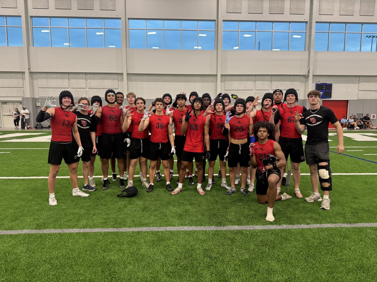 WC_Football_'s tweet photo. Chargers 7v7 in action at Gregory Portland!
#ChargeForward #ChargeTogether https://t.co/UgPJM4oPlK