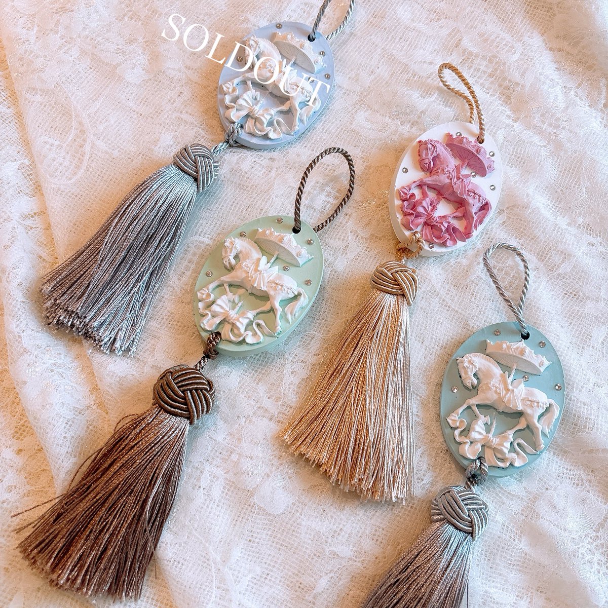 aya_yom's tweet photo. 売り切れもあるので、お目当てのものがある方はお早めに！！！

#デザフェス

東京ビッグサイト
西館4階　M-145.146 https://t.co/qvXeAEsidf