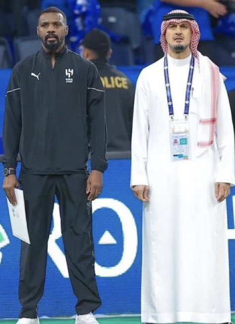 MracoB's tweet photo. 🚨 بعد أن أنزاح الهم والغم والحزن و ألم السنين الجاثم على هلالنا رزحاً من الزمان الذي كان ، بهذه المناسبة سأقوم بإطعام قرية كاملة من المساكين المسلمين والنصارى والوثنين في أفريقيا في دولة بنين 🇧🇯  إن شاء الله #الهلال https://t.co/D35gXvmTVo