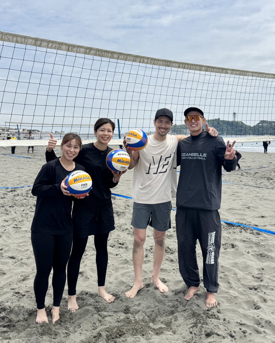 yuto1985's tweet photo. 昨日のビーチバレー🏖️🏐 ポーズを求められて咄嗟にグレベアポーズになりました🤣 https://t.co/cUtler8pIt
