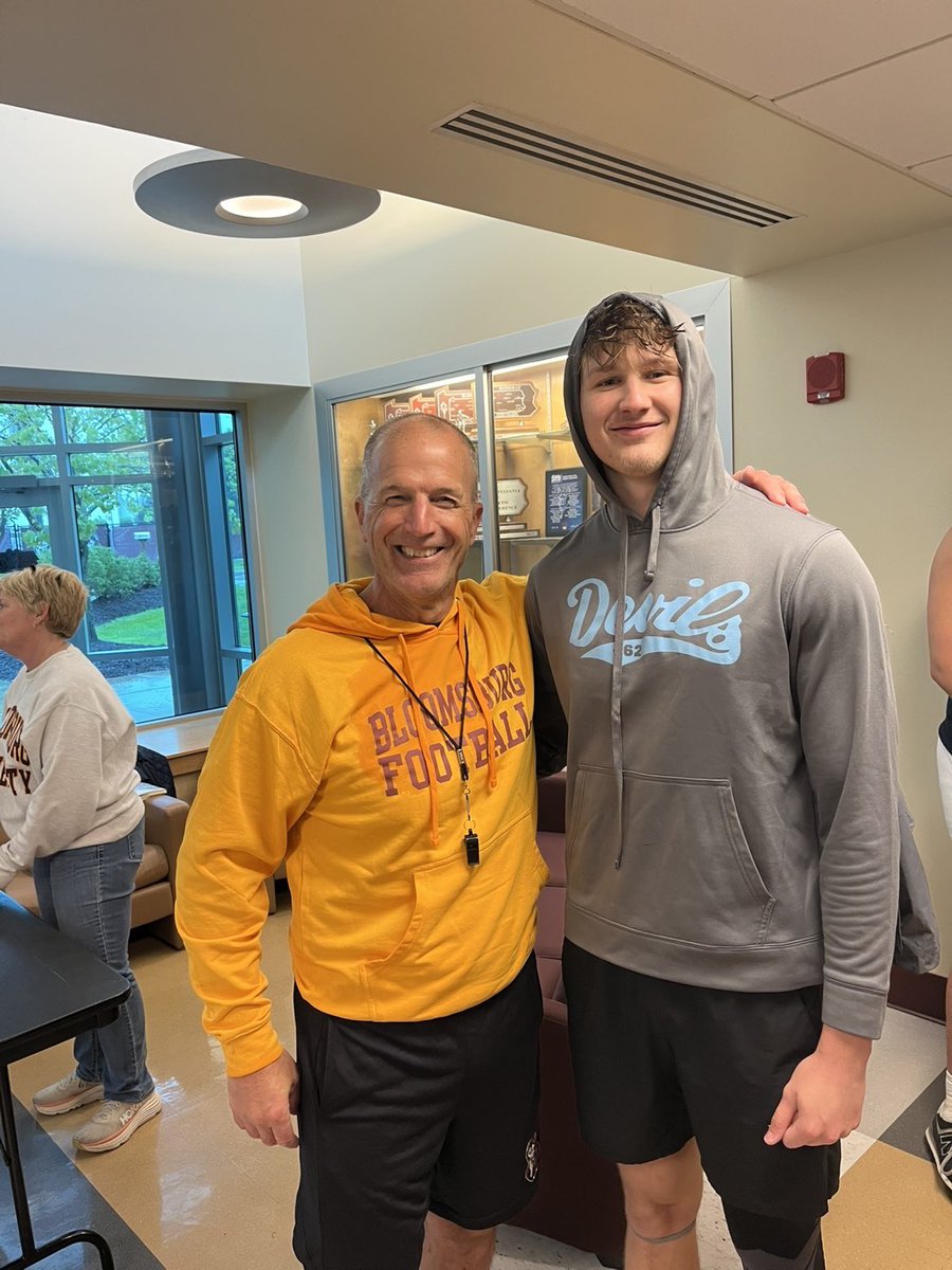 SamMentusky's tweet photo. Good first college camp at @BloomUFootball. Only have a few kick off’s film so here is a ball from the 35 in pouring rain+45 degree weather. Overall great camp! @SheptockFrank @NickRyan462 @StokesSander @WhitworthN @CoachJohnFisher @Koach_BrownII @CoachBours @CoachTFletcher @PrieferJr1 @CoachRLegere @CoachScarps1 @CoachHoover9 @CoachPaschall
@CoachSukenik @CoachGallantST
@dannyreagan24 @Coach_Fishback @CoachBernocco @DeclanPeer