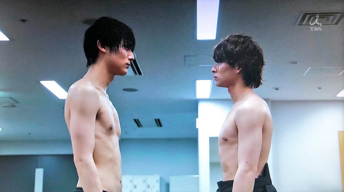 honeirochannel's tweet photo. 筋肉質のストレートが平野紫耀さん
筋肉質のウェーブが山下智久さん
って感じなのでそれイメージしていただけると😳✨✨✨
まぁ結論塩﨑さん含めどちらにしろ良いお体🫣💖 https://t.co/ukRaF3WcKQ