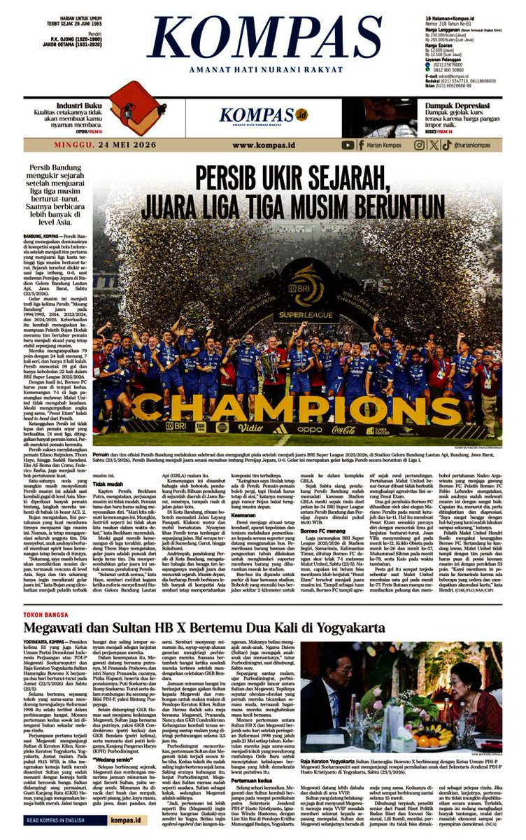 oiradnegel's tweet photo. Koran Kompas hari ini:
PERSIB UKIR SEJARAH

✅️ Pemilihan foto yang bagus 👌🏽, pas di lapangan. Bukan di atas sana — yang ada pejabat-pejabat.

✅️ Ukurannya mantep. Separo halaman lebih.

Nyari Pikiran Rakyat di Jakarta, dimana yak ? https://t.co/GtAmk4znlU