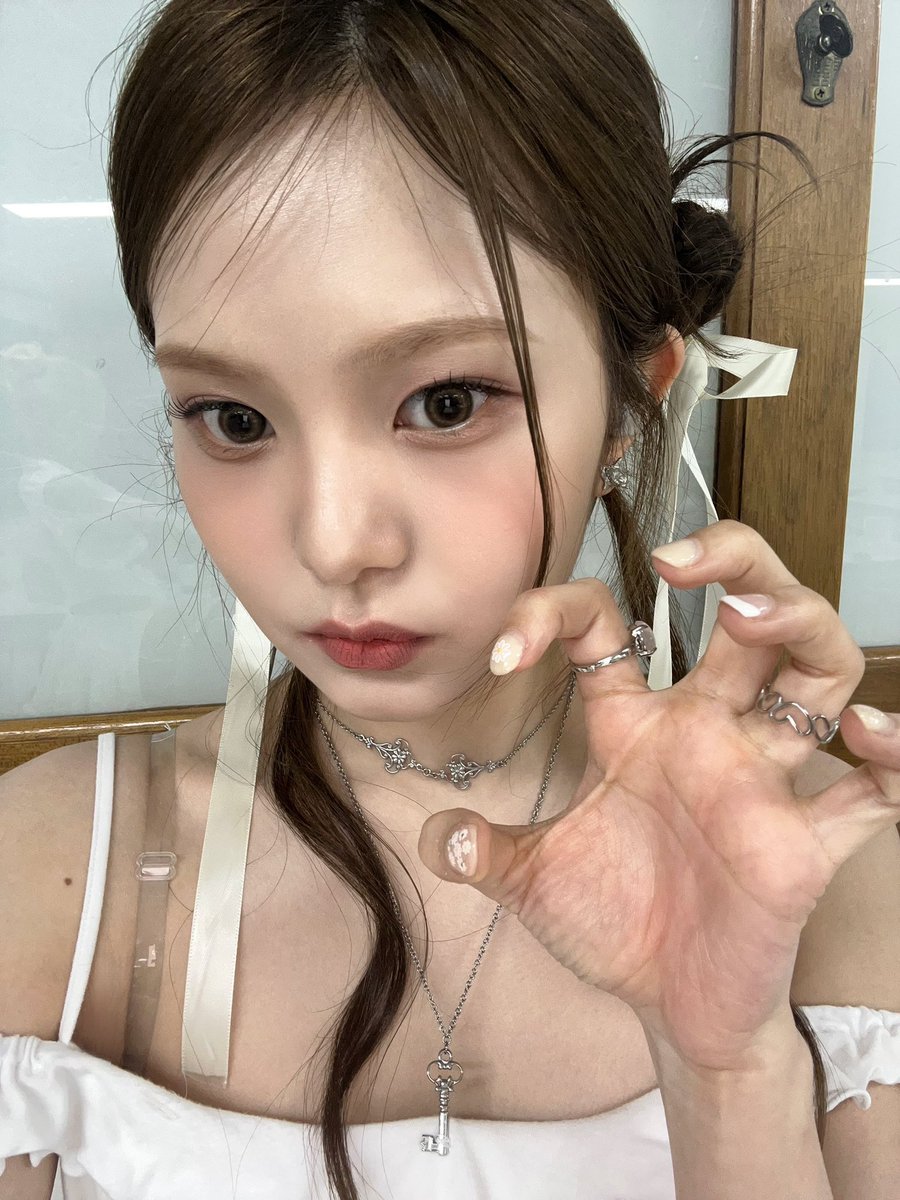 KIIRAS LINGLING 링링 tweet media