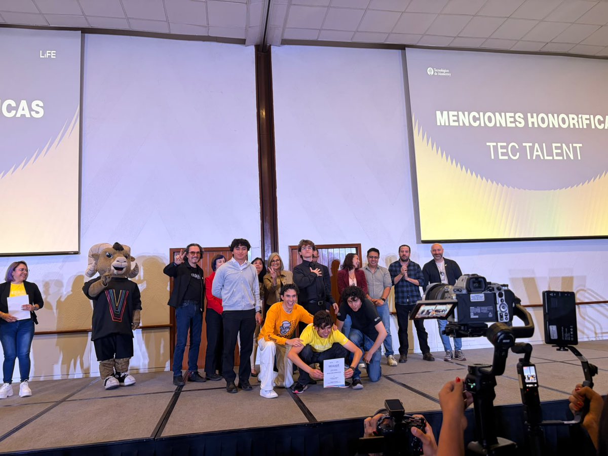 ConectaTECmx's tweet photo. @TECcampusCHS @ITESMCEM @TECcampusSAL @TECcampus_COB @TecCampusAGS @TECcampusQRO @TECcampusTOL @Tec_CCM @TECcampusSON @TECcampusLAG @TECcampusGDL 👉Mención honorífica por Ensamble y Trabajo Colaborativo

"Notre Dame Barber Shop", de @Tec_CSF https://t.co/OehID8KC29
