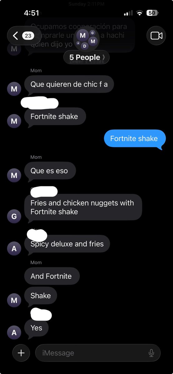 Swagger_mc346's tweet photo. My mom asked me and my siblings what we want from chick fil a https://t.co/fHVeKYo5kX