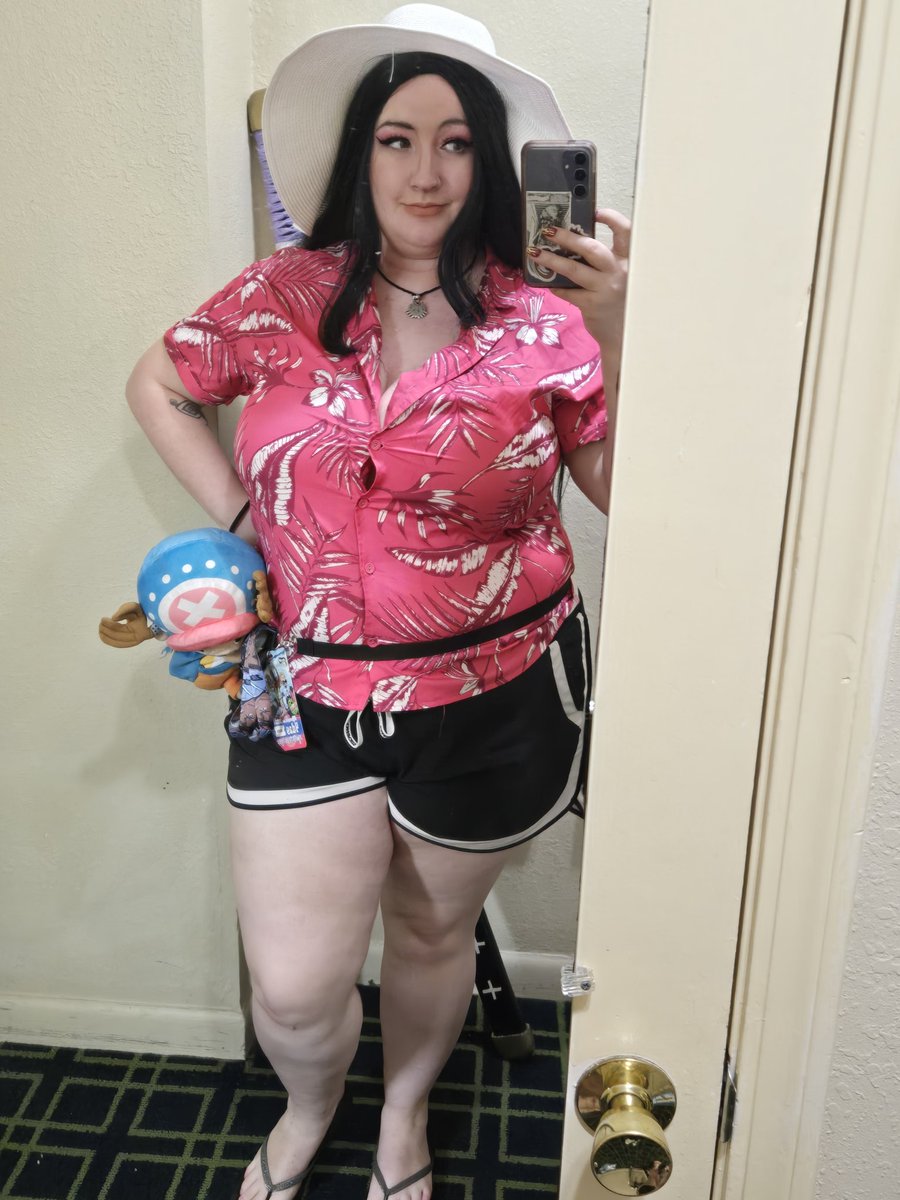 ChainsawCutie (Momo-con) tweet media