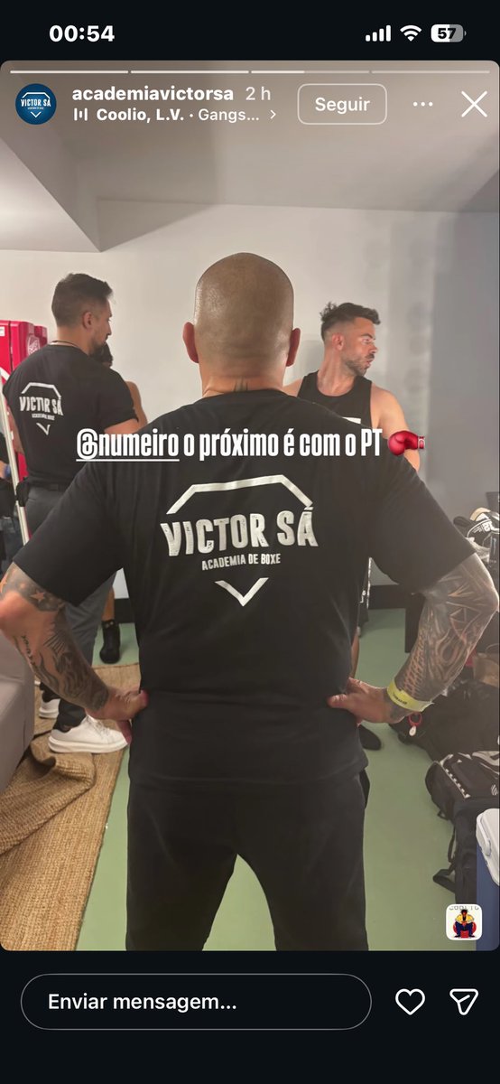 _timoteo98_'s tweet photo. Isto é só comédia, o treinador já estava picado com o Numeiro, e outra, o treinador é o mesmo dos dois perdedores 🤦🏻 bue frustado esse Victor Sá #numeiro https://t.co/XTMug7nHhR