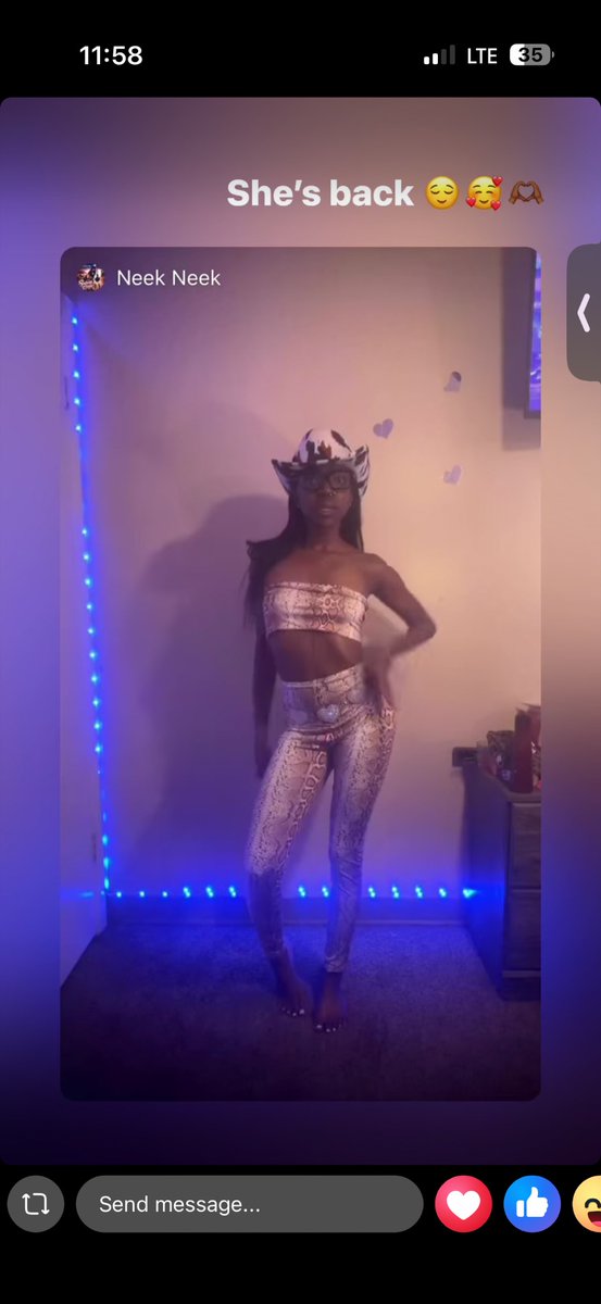 TBoxchevy's tweet photo. Neek the freak. That wig stale af Looking like a men in black creature. Broke biish always on some broke hoe shii. https://t.co/heL9CdciyU