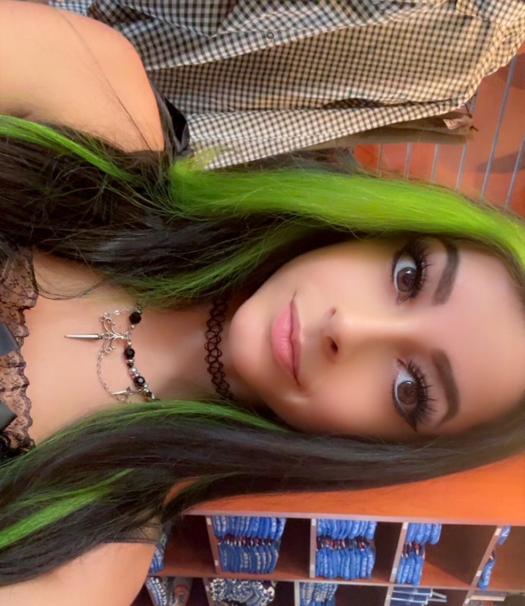 ohKayBunny tweet media