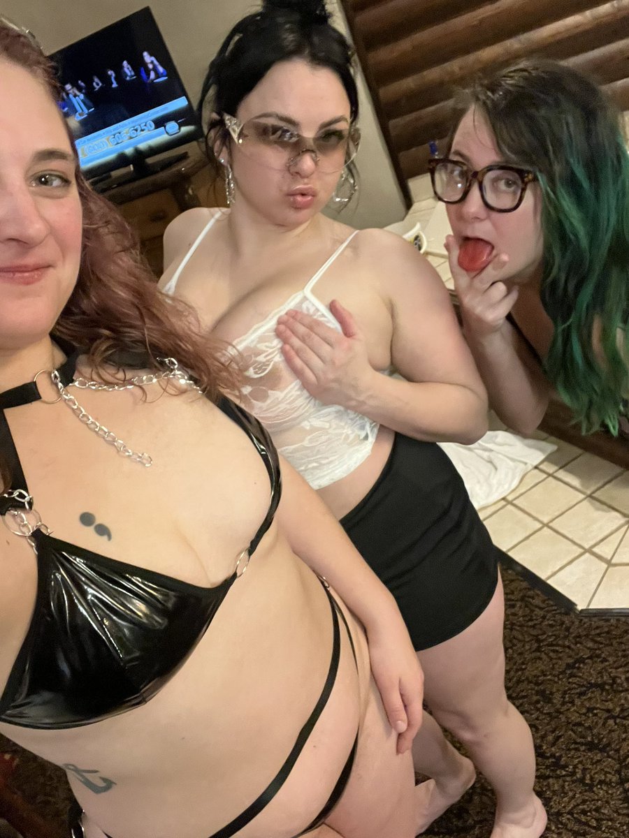 natalie42166's tweet photo. Hit us up for content! Telegram natalie42166  

#content #sub #sexy #dm https://t.co/Ke08J4b0H1