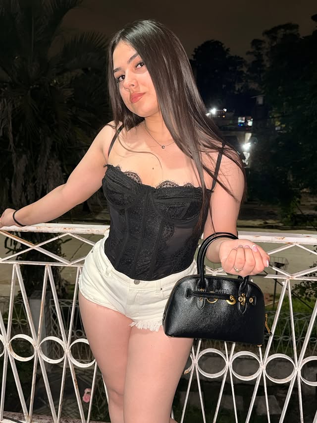 Mini Shorts X 110K tweet media