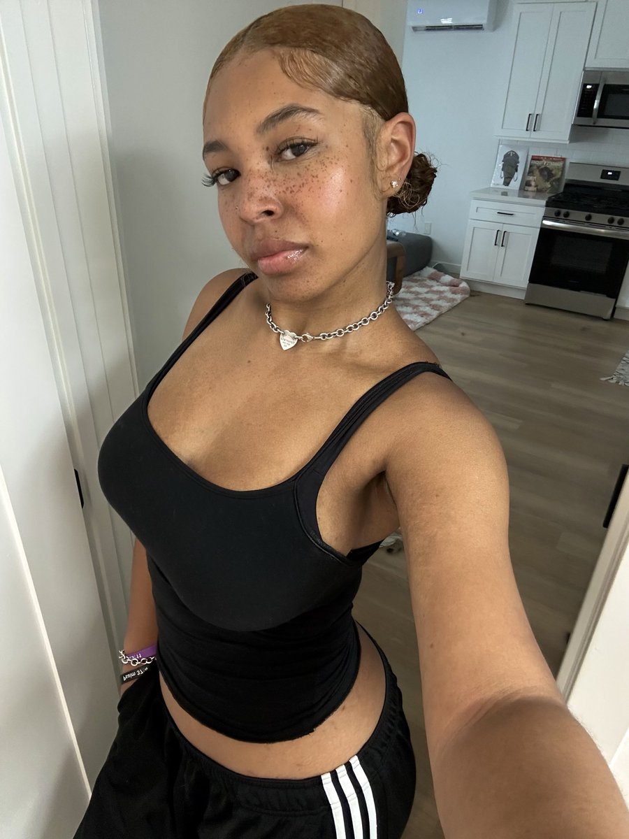 jaylanpg's tweet photo. https://t.co/mpFRc0YxW0