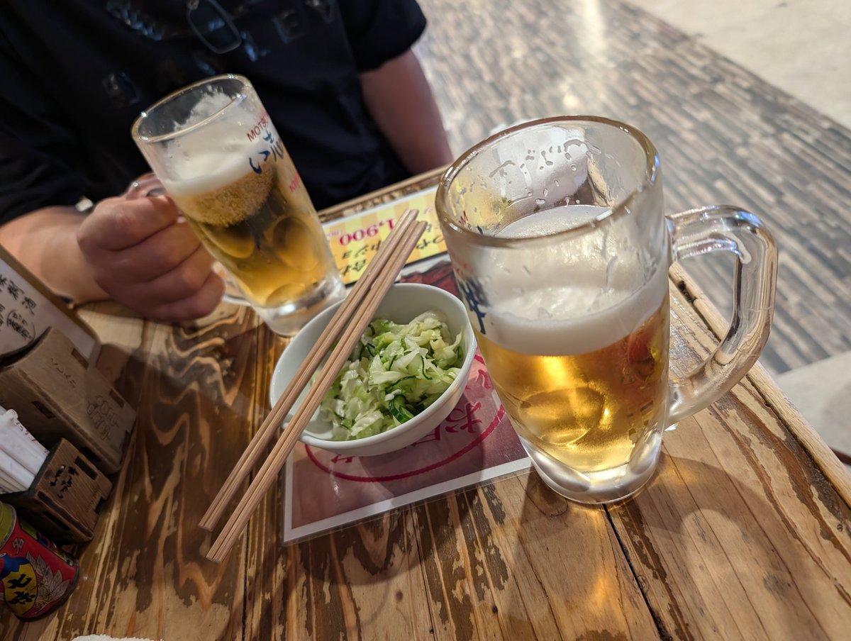 TriainaO's tweet photo. 昼飲みしました（昨日） https://t.co/NRbg0ulkTR