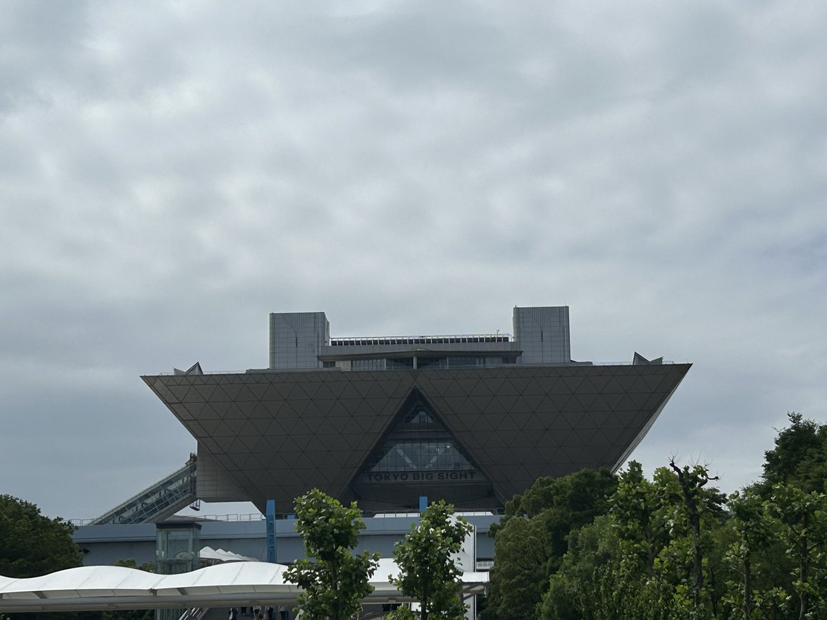 Bakuneko_yagui's tweet photo. デザフェス2日目！
晴れ間が見えます！
みなさんのご来場お待ちしております！
BAKUNeKOブースB44.45.46キテネッ

 #BAKUNeKO
 #デザフェス63 https://t.co/T2j9WFgbWg
