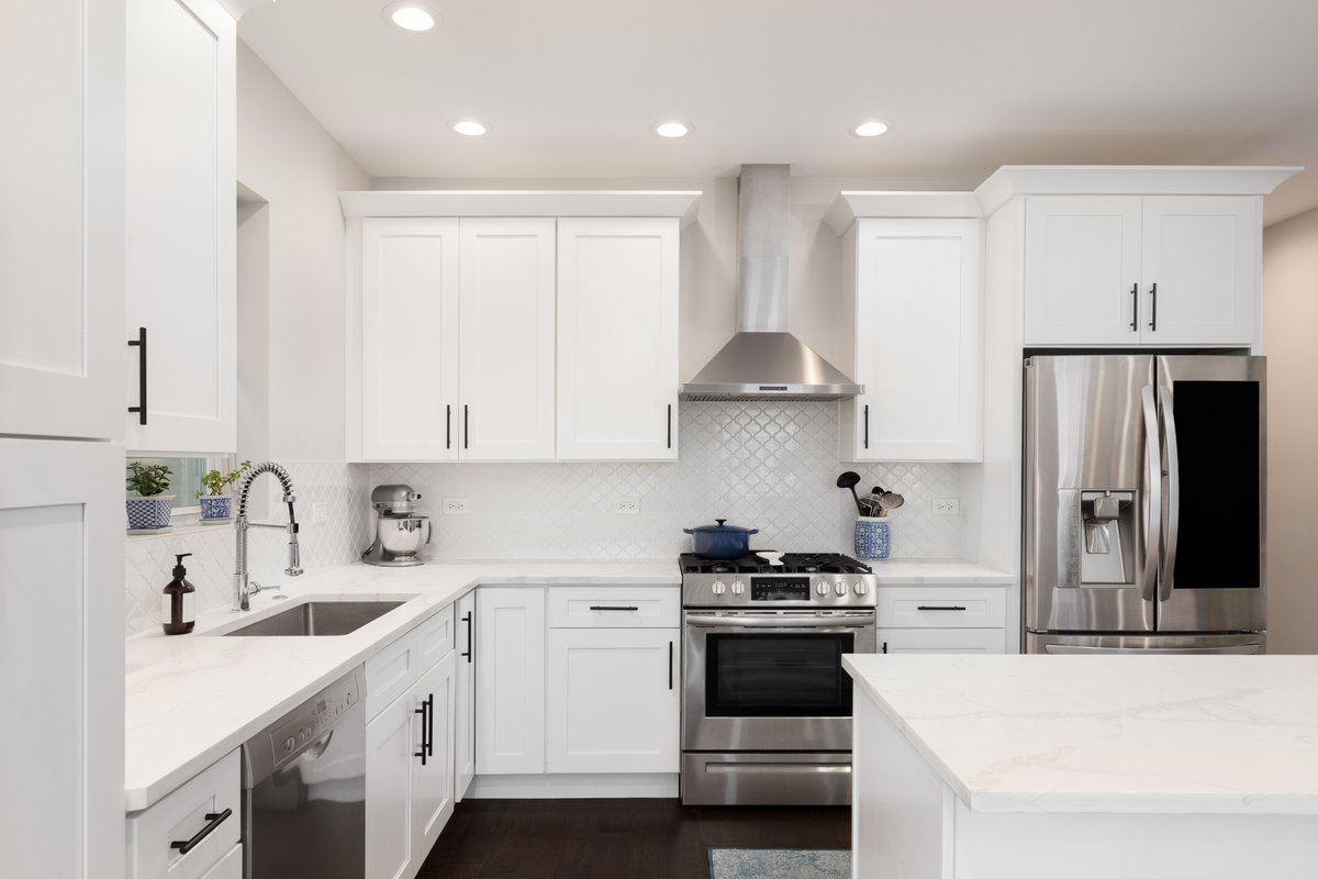 FusionElecKC's tweet photo. One of the fastest ways to modernize a home? Recessed lighting 💡

But proper installation matters — especially with wiring, insulation, and ceiling structure involved.

Free estimates:
https://t.co/H98RahhQIn
#fusionelectric #kcelectrician https://t.co/3fVMnTBiMG