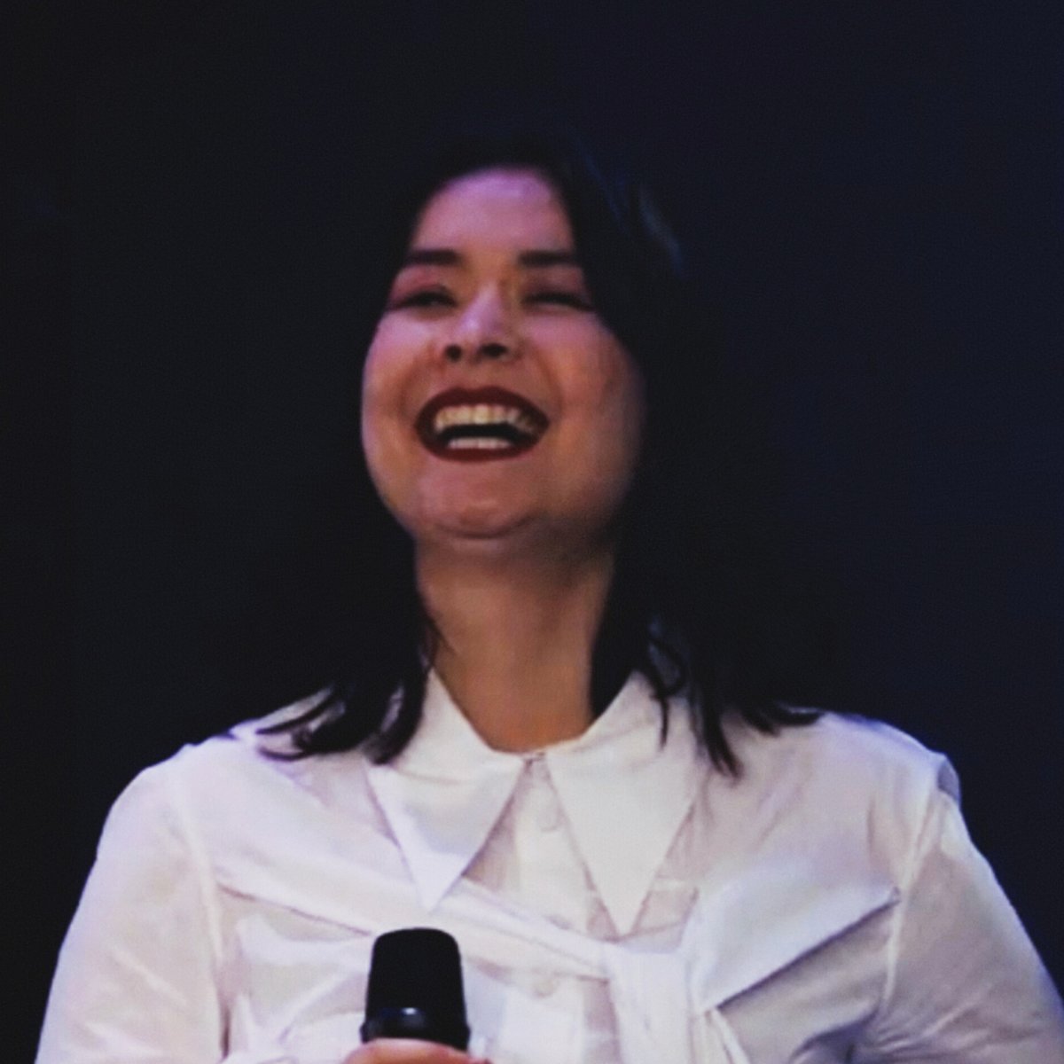 mitski files tweet media