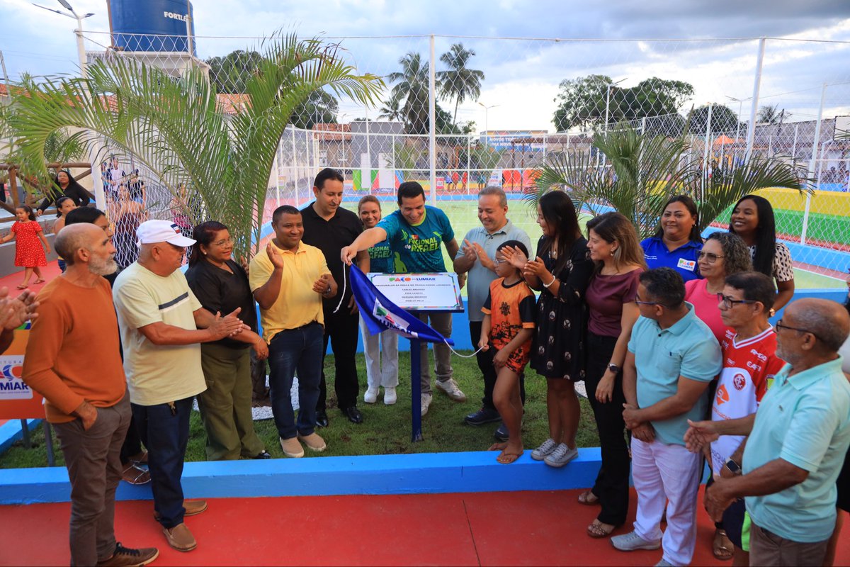 prefpaco's tweet photo. A nova Praça Roseana já é realidade em Paço do Lumiar! 💙✨
Na última sexta-feira, o prefeito Fred Campos entregou mais um espaço de lazer, esporte e convivência para os luminenses 🏡⚽🏐
#PaçoDoLumiar #PraçaRoseana https://t.co/wpsGedAEP2