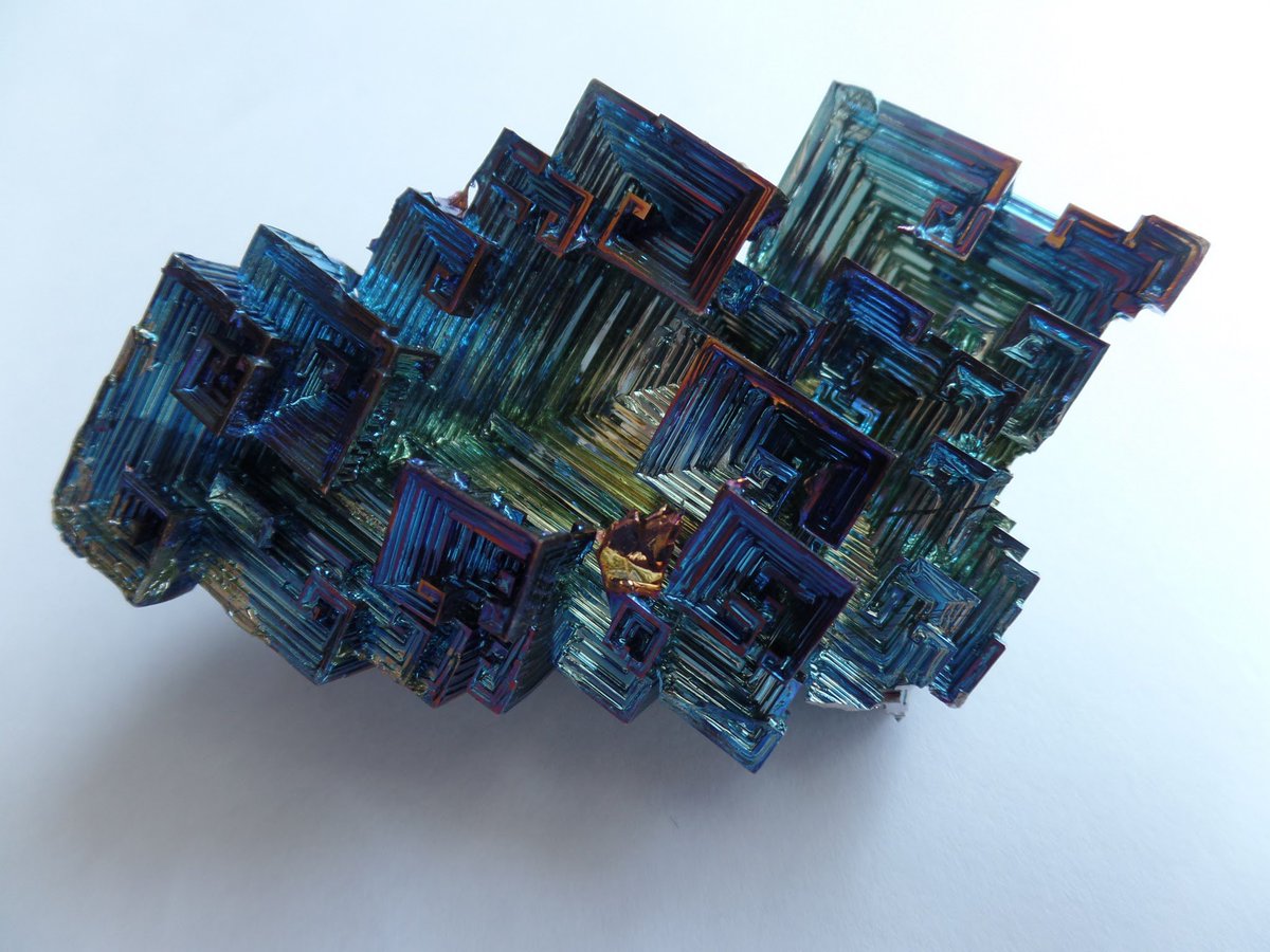 NomadSprtJewlry's tweet photo. This is #bismuth Feel free to like, comment, share, follow ☮️❤️😃 Visit our Etsy shop to view our selection. Here’s the link:

https://t.co/fhHFBip9c4

 #gem #gems #gemstone #gemstones #mineral #minerals #rock #rocks #stone #stones #crystal #crystals #jewel #jewels #jewelry https://t.co/JfnlydW5jA