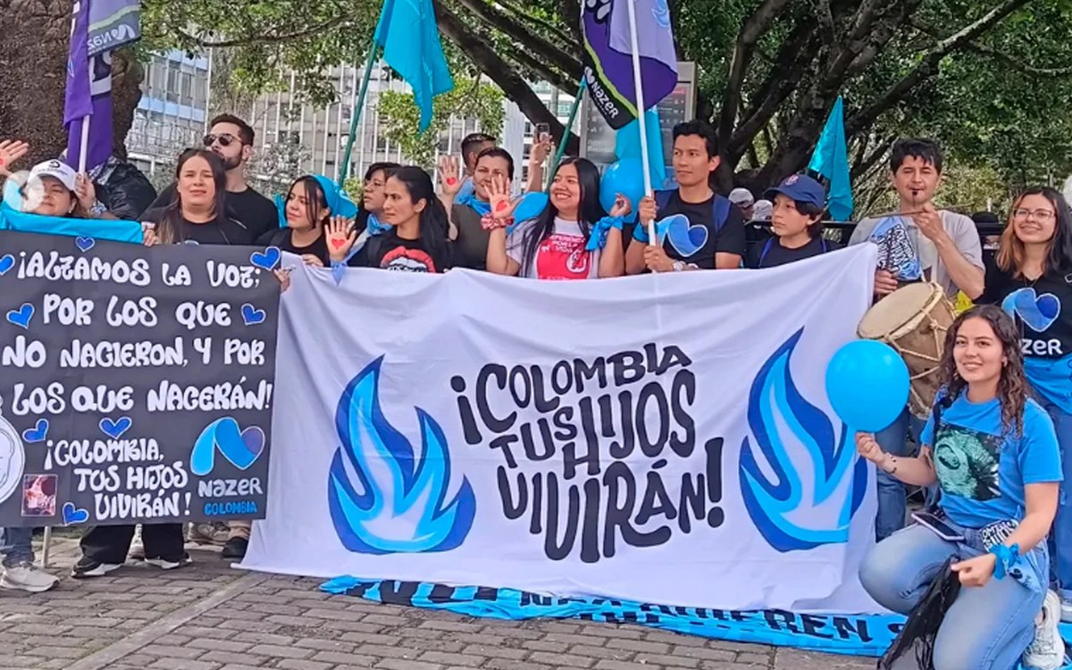 news_vaticano's tweet photo. Colombia salió a las calles para exigir el fin del aborto y el “genocidio” de los bebés por nacer https://t.co/keGqwkjQtf https://t.co/5iGqVo9ClZ