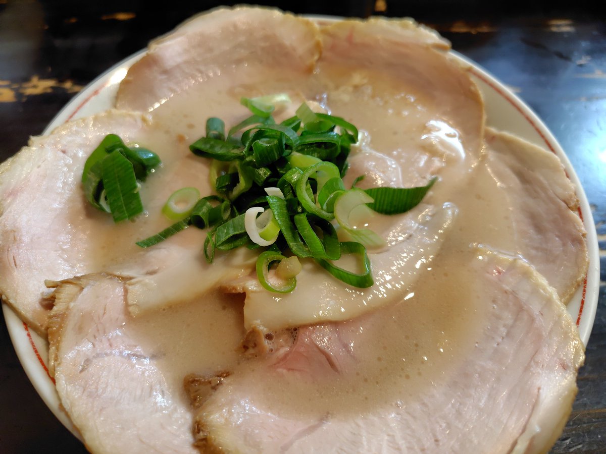 joviman_'s tweet photo. おはようございます⛅️
5月24日（日）
昨夜は佐賀でワッショイ🍺
地元の方に連れられて
「のんぶー」さんにて〆ました🍜
お祭りだったとのことで
めっっちゃヒトいました🎆
それでは皆さま
心穏やかな日曜日をお過ごし下さい🌈🌈 https://t.co/LOyfPEqTb5