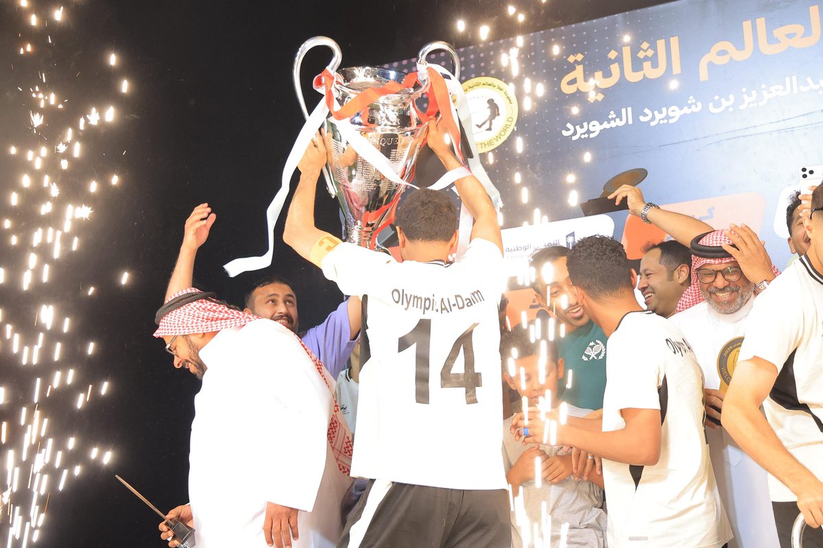 sportaldilm's tweet photo. 📸 || جــمــيــع صــور الاحــتــفــالات و الـتتـويـج تـجـدونـهـا فـي الـرابــط أدنـاه 👇🏻🏆

أســتــمــتــعــو 👋🏻😎

https://t.co/p5ixc2UfpC

#بطولة_أهلا_بالعالم_الثانية || #الدلم || #الخرج https://t.co/zBZcxDoMAJ