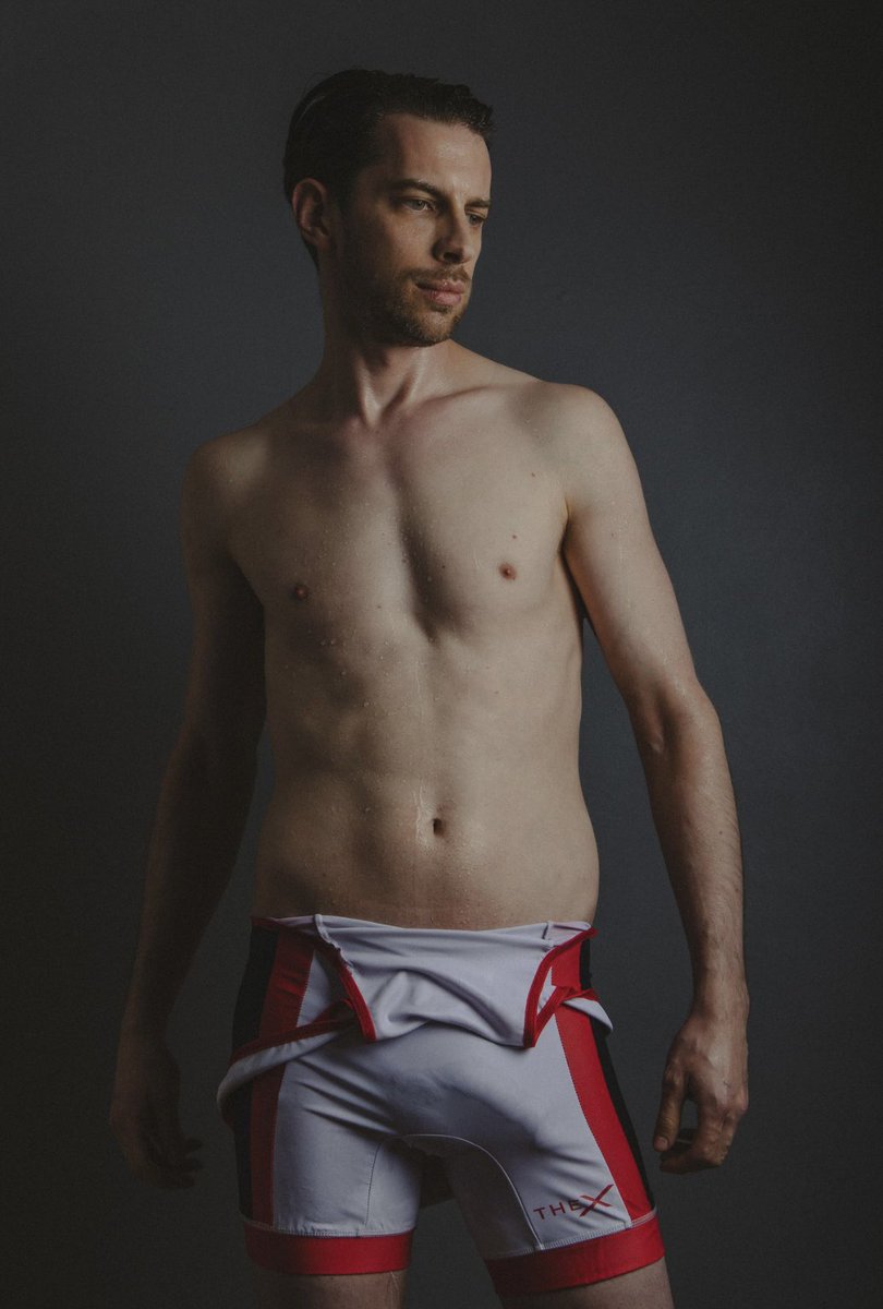 Mlifemodel's tweet photo. The stages of undress. @MWordsPhoto #singlet #wrestle #vpl #bulge #cock #penis #dick #onlyfans https://t.co/FIPlbHLoqx