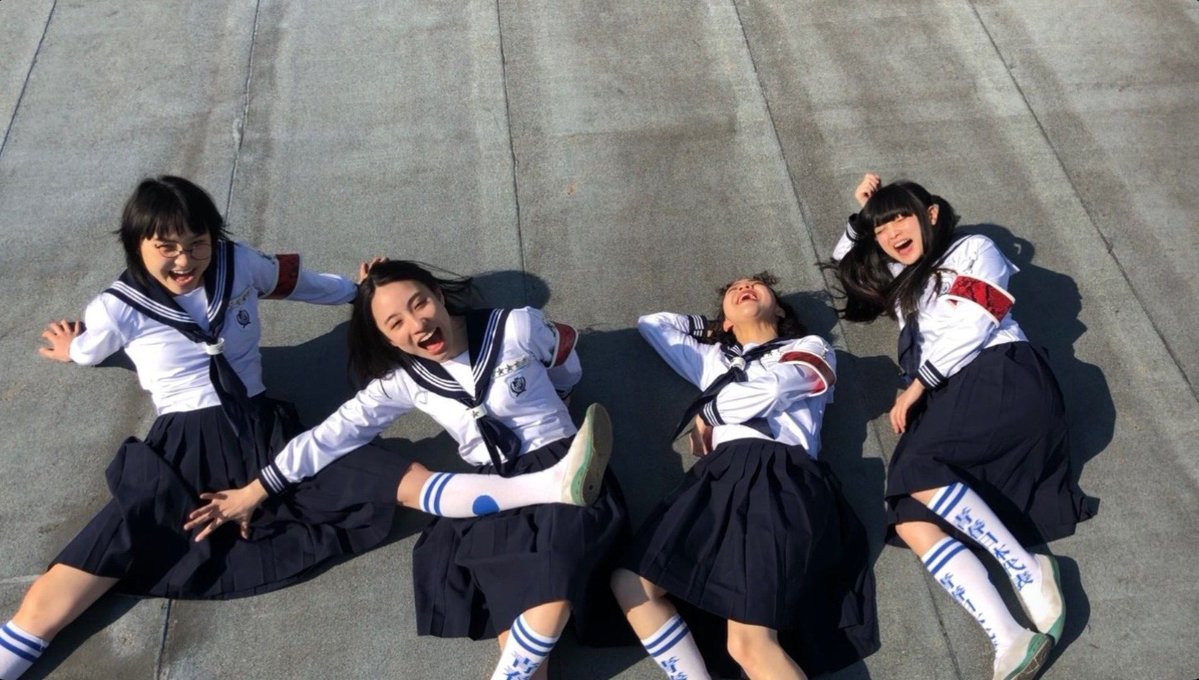 JohnCalvinus's tweet photo. 本気
#新しい学校のリーダーズ #suzuka #kanon #rin #mizyu https://t.co/y9n3cpK5z9