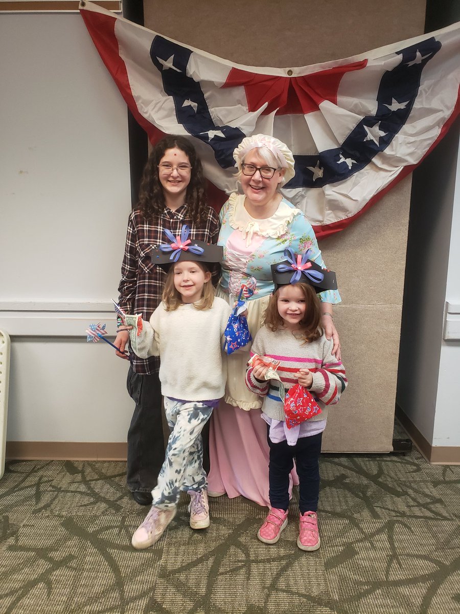 GarriottSarah's tweet photo. We had our 3rd fun day of, "Liberty at the Library" https://t.co/Z2zbPvsWYJ