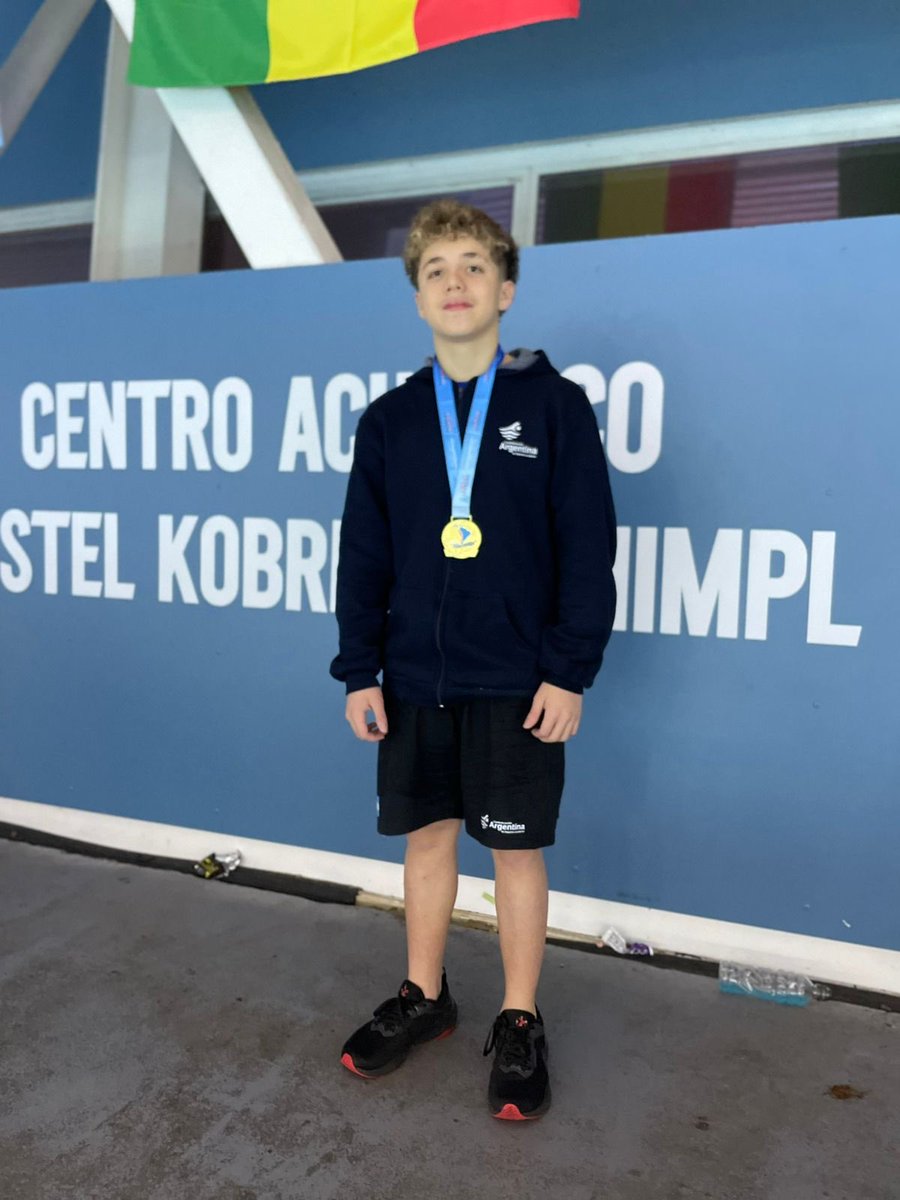 radioLt17's tweet photo. 🏊‍♂️THIAGO LAPHITZ BRILLA EN CHILE Y SUMA TRES OROS PARA ARGENTINA

El nadador misionero se consagró campeón en 50m libres, 100m libres y la posta 4x100 combinado en el Sudamericano Promesas Olímpicas de Santiago de Chile, representando al seleccionado argentino. https://t.co/MkMZpMqKy5