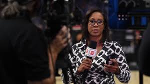 gamedropspops's tweet photo. @saltersl is just  such a pure professional watching this lady rep @NBA for decades , she deserves her flowers . Respect from Oshawa Canada  &amp; this #BroUce keep on keeping Lisa you rock 

#espn #nbaplayoffs #LisaSalters #espnnba https://t.co/vhBGqhSETk