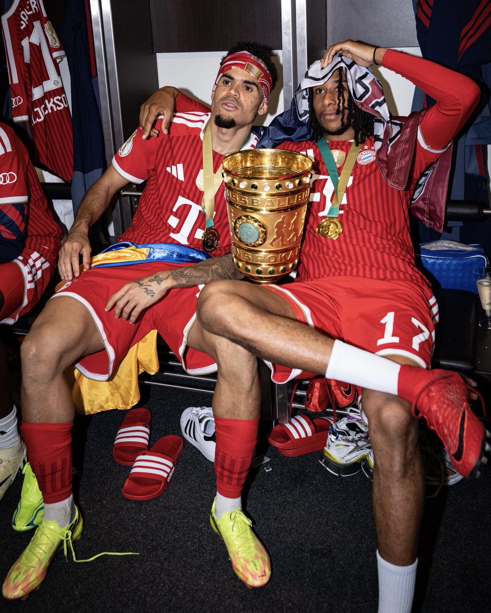 FC Bayern tweet media