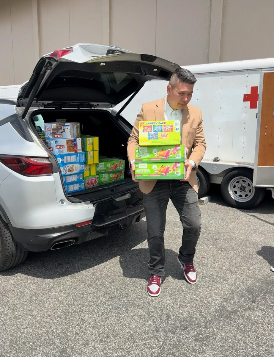 Rep. Derek Tran tweet media