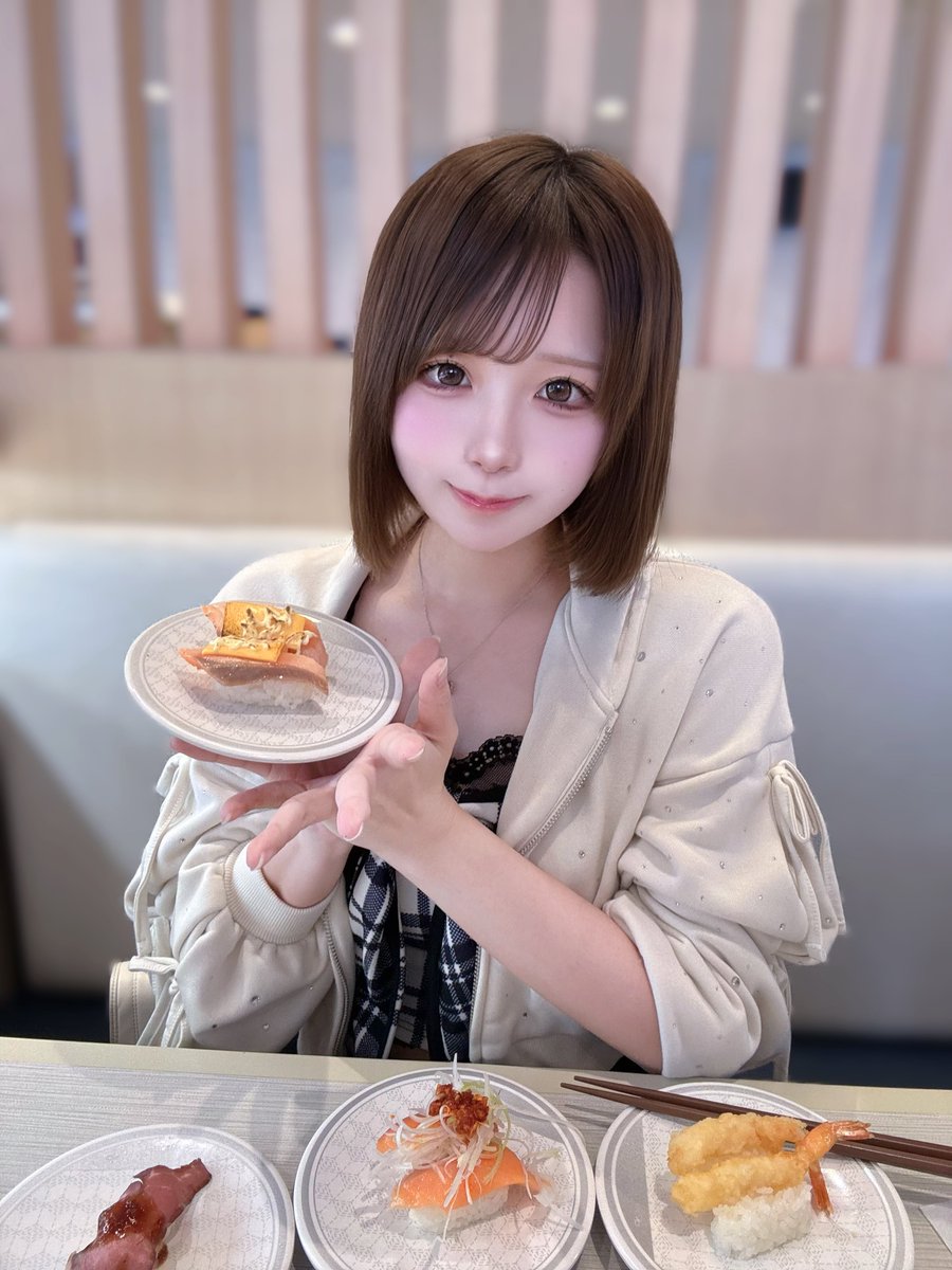 おおば tweet media