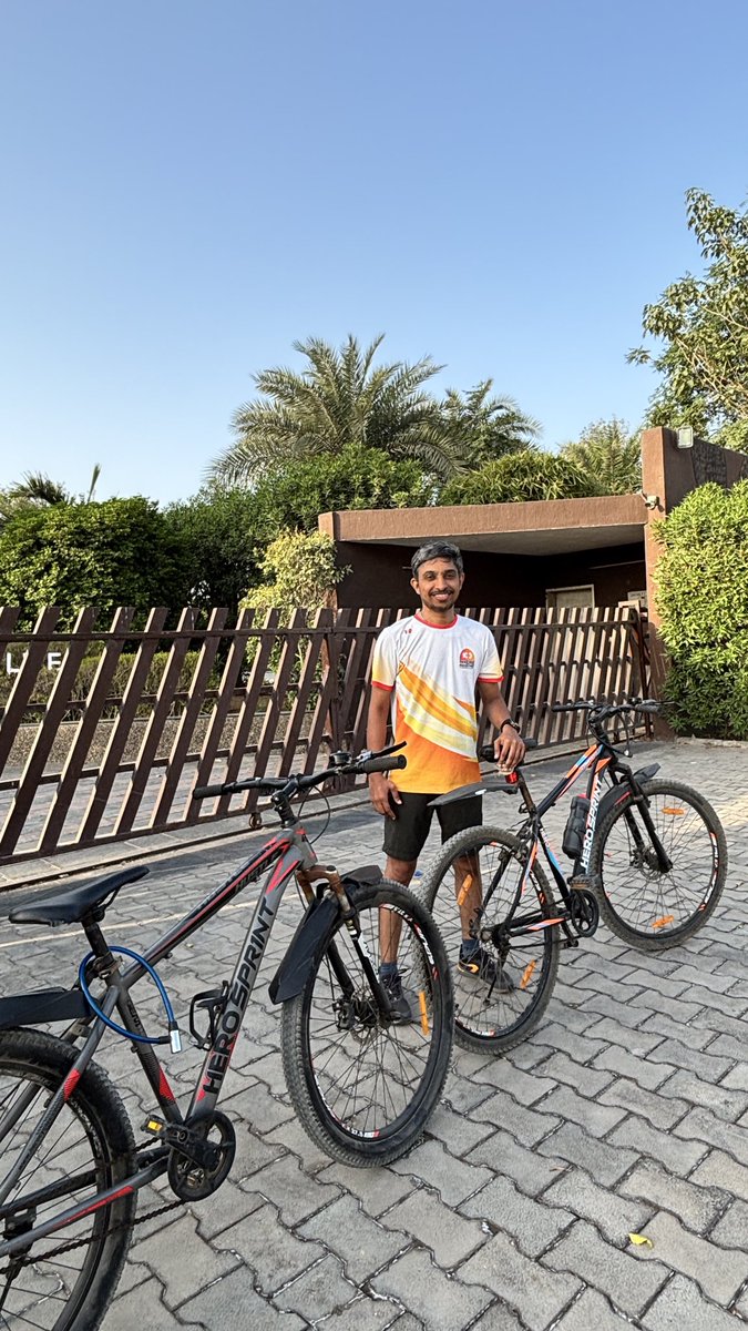 NakuIChandra's tweet photo. Nothing beats a peaceful morning ride with the right people 🚲✨
20K completed with good company and Mr. Discipline @Ozaemotion leading the way 😄
#CyclingCommunity #WeekendCycling #MorningRide #FitnessJourney #HealthyLifestyle #RideAndExplore #CyclingLo https://t.co/uHyJrvqn6o