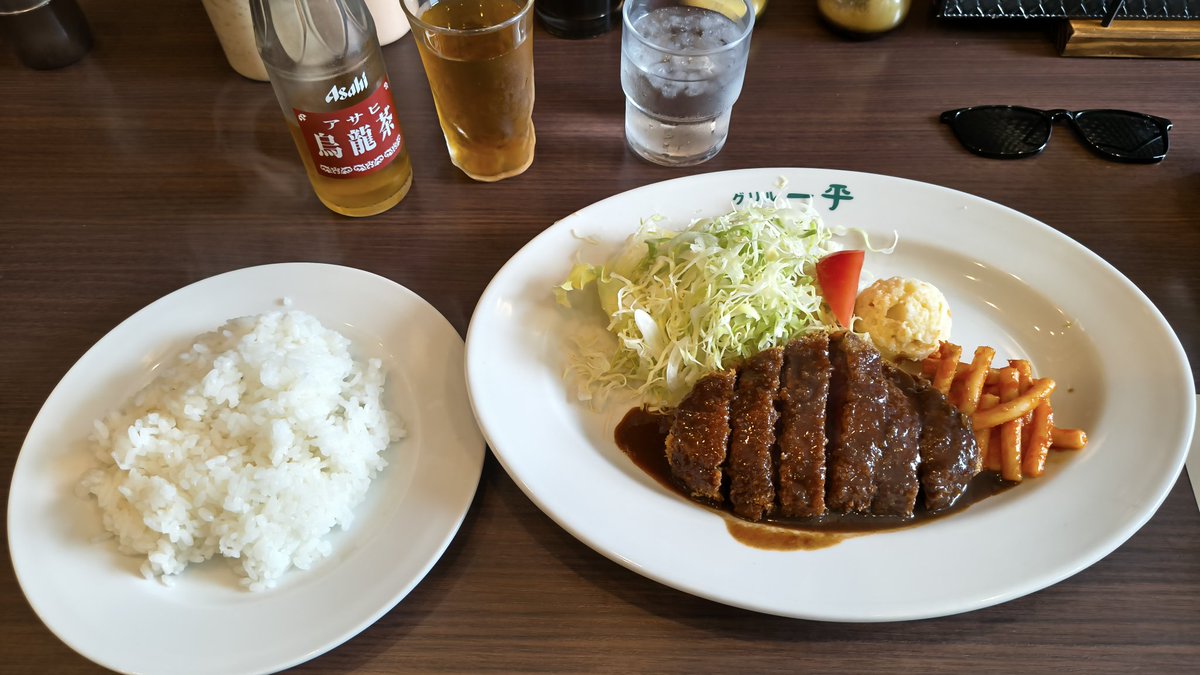 昨日三宮店大混雑で諦めたグリル一平さまにリベンジ。 新開地店に行っ 