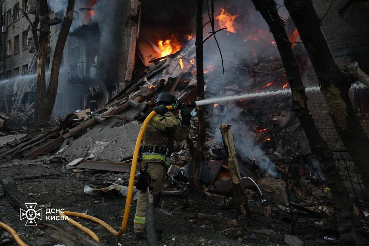 StratcomCentre's tweet photo. Overnight, Russians sent missiles and drones onto the civilian population of Ukraine's capital city, targeting residential buildings and shopping areas.

The attack lasted for almost 5 hours, and its consequences were recorded in virtually all districts of the city – at more than 40 locations.

As of the morning, there are at least 21 victims, including a 15-year-old boy. One person was killed. Three injured people are in a critical condition.

Residential buildings, dormitories, schools, an office center, warehouses, auto repair shops, and garages were hit. Fires broke out in many districts.

▪️Darnytsia District — damaged dormitories, non-residential buildings, auto repair shops, and cars.
▪️Obolonskyi District — drone strikes on residential buildings, large-scale fires.
▪️Shevchenkivskyi District — damaged residential buildings and an office center, schools and a gas pipe between buildings were on fire.
▪️Dniprovskyi District — fires in the private sector, damaged warehouses and garages.
▪️Svyatoshynskyi District — missile fragments fell on a private house.
▪️Podilskyi District — fragments fell on non-residential buildings.
▪️Golosiyivskyi District — fragments fell on the roof of a 24-story building.