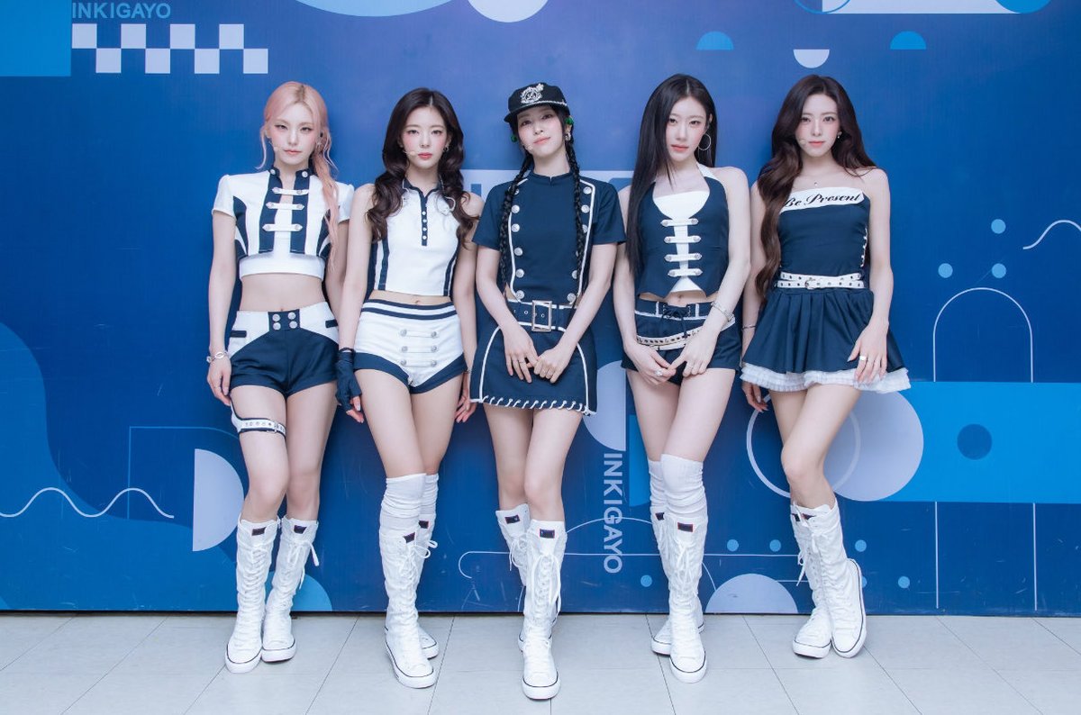 ITZY BASE tweet media