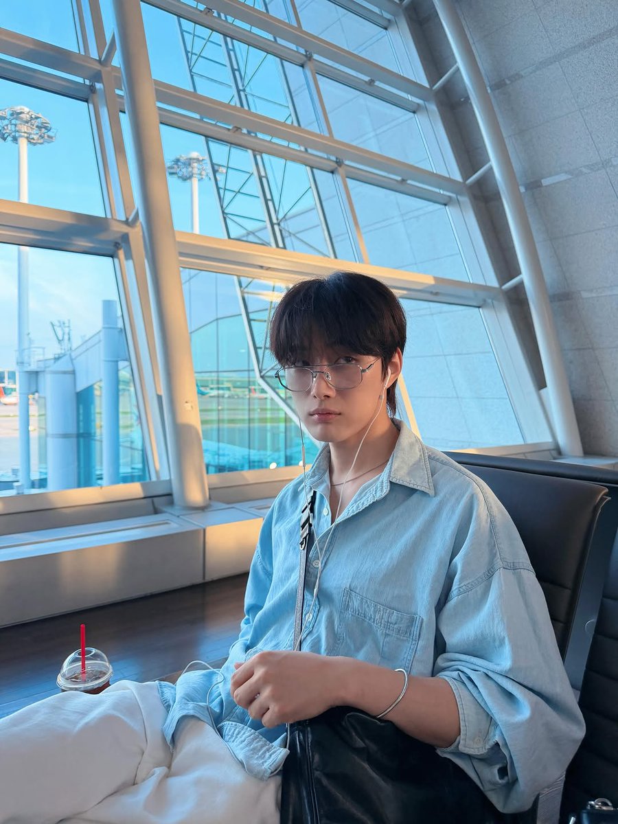 김재한 얼굴 tweet media
