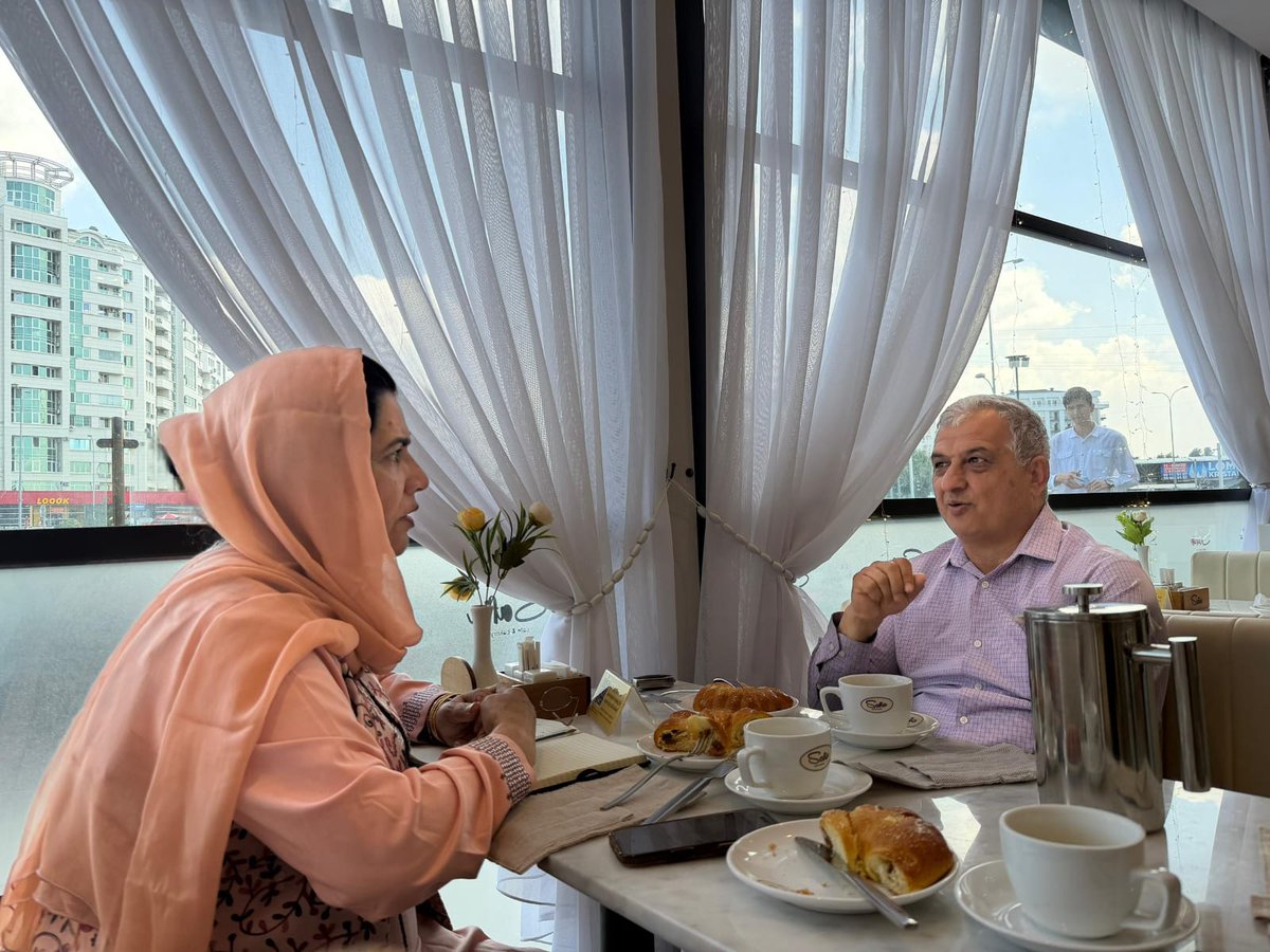RahelaTrust's tweet photo. Meeting with the heads of UNDP and UNICEF, as well as the Afgha Armenian representative in Uzbekistan, to advocate for the advancement and support of female scholars in Central Asian countries and to explore opportunities for recruiting female volunteer teachers. https://t.co/DS39K7rCJJ