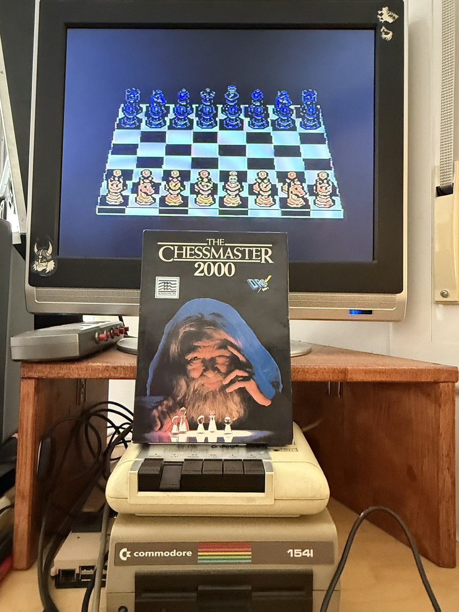 turk182es's tweet photo. Petite rentrée du jour pour mon Commodore 64 🕹️
Bon dimanche les amis !
#Retroblog #Retrogaming #Retro #RetroComputer #Commodore #Commodore64 #C64 #Oldies #Vintage #Jeuxvideo #Videogames #Shinobi #Chess #Chessmaster #Echecs https://t.co/k06J8jcEDP