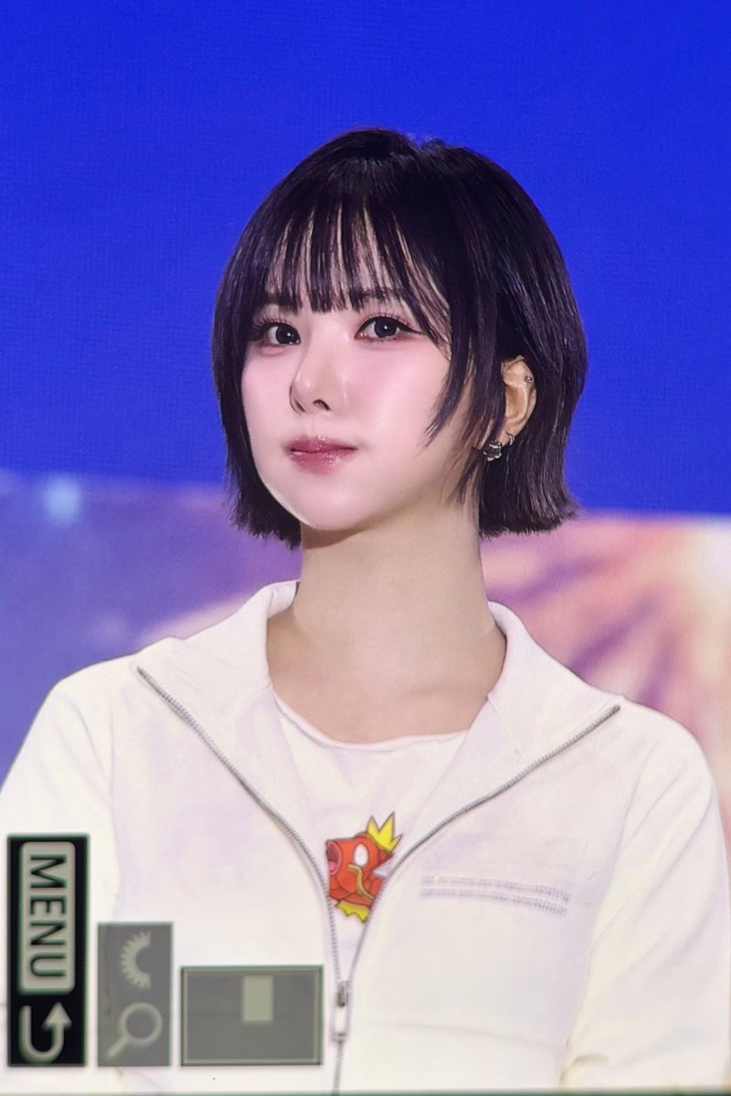 GFRD_20150116's tweet photo. 260524
#은하 #EUNHA #비비지 #VIVIZ #여자친구 #GFRIEND https://t.co/uZO9YDrii8